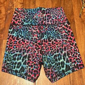 Colorful leopard print high waisted Fleo shorts